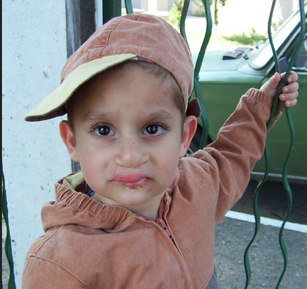 Learning Trust from a Brown-Eyed Toddler